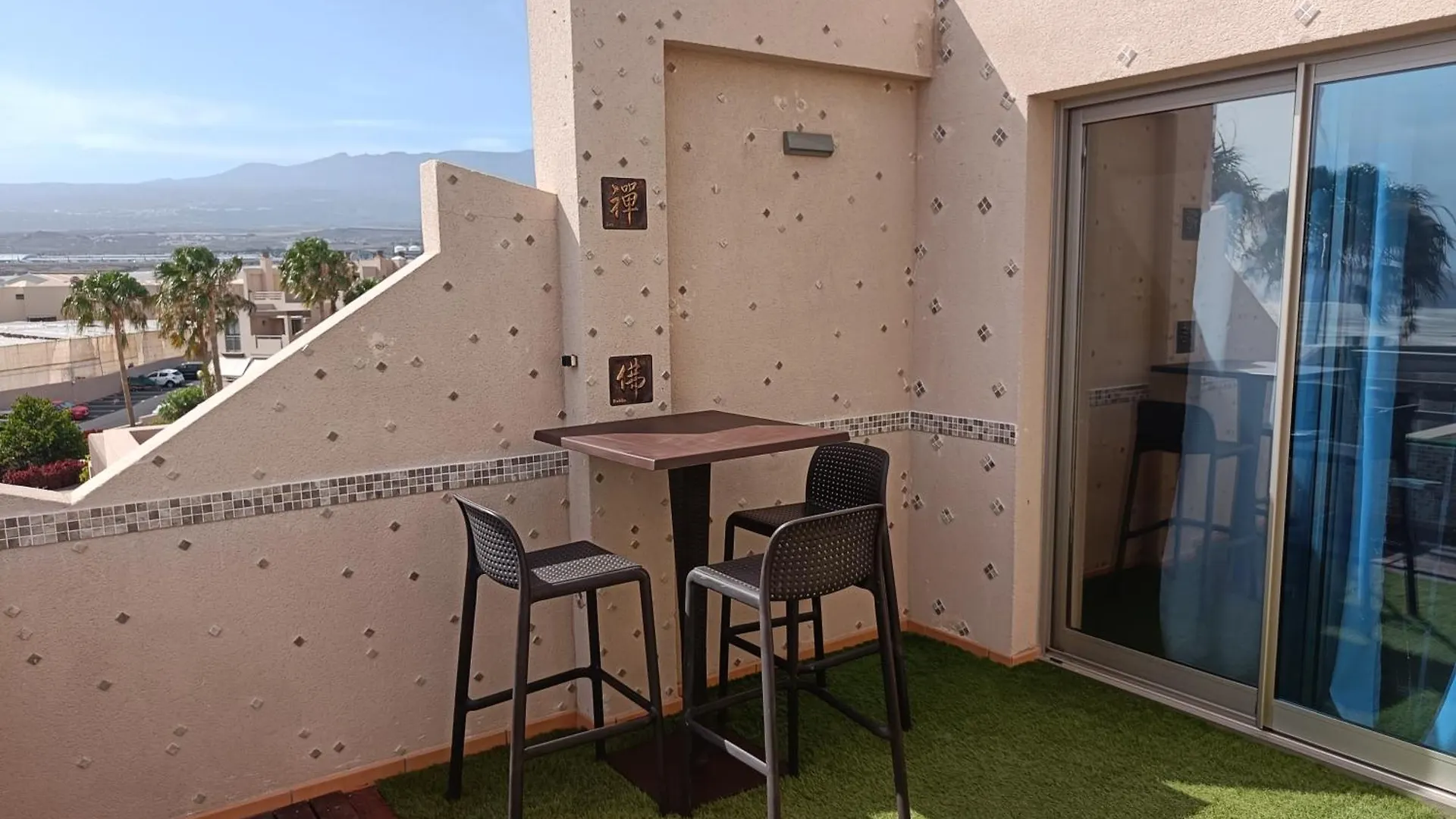 Apartment 100 Steps To The Sand. La Tejita